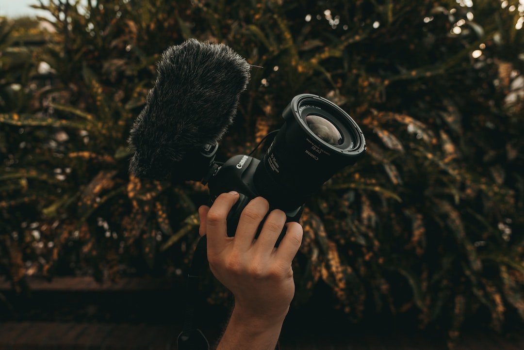 Capturing Crisp Audio: The Benefits of Cameras Lavalier Microphones